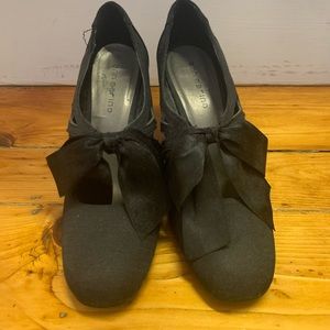 Black heels with a bow